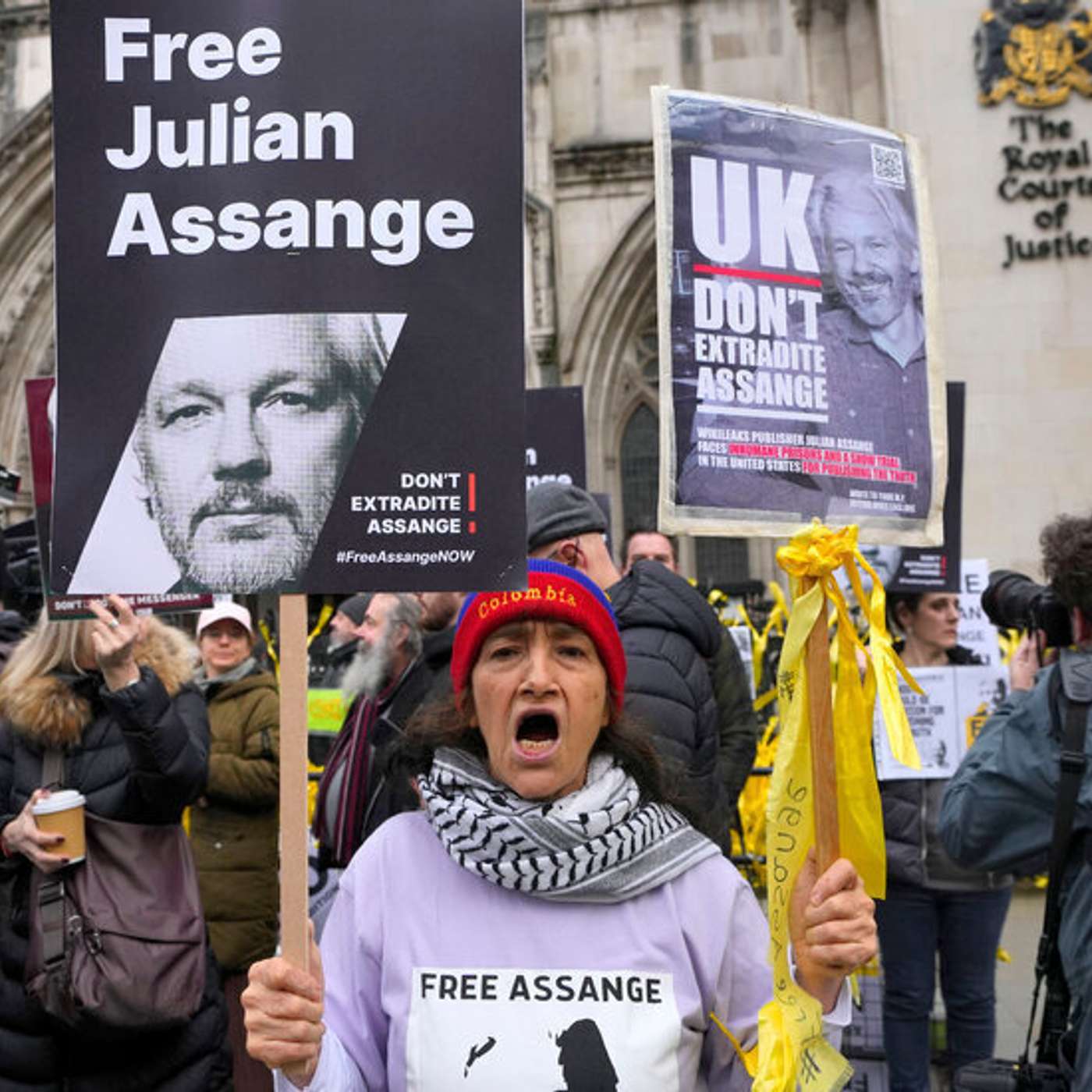 UK Court Blocks Assange Extradition, Record High Chocolate Prices, UK Probes Manchester Airport Discrimination, British Museum Reclaims Stolen Treasures, and more... episode artwork