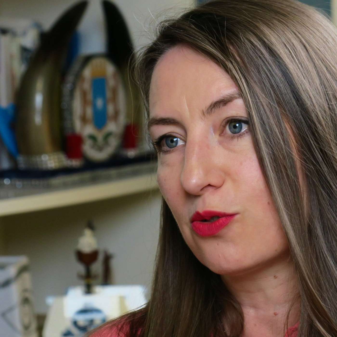 Kako knjige mogu pomoći da se kao društvo suočimo sa problemima? | Rumena Bužarovska | Agelast 337