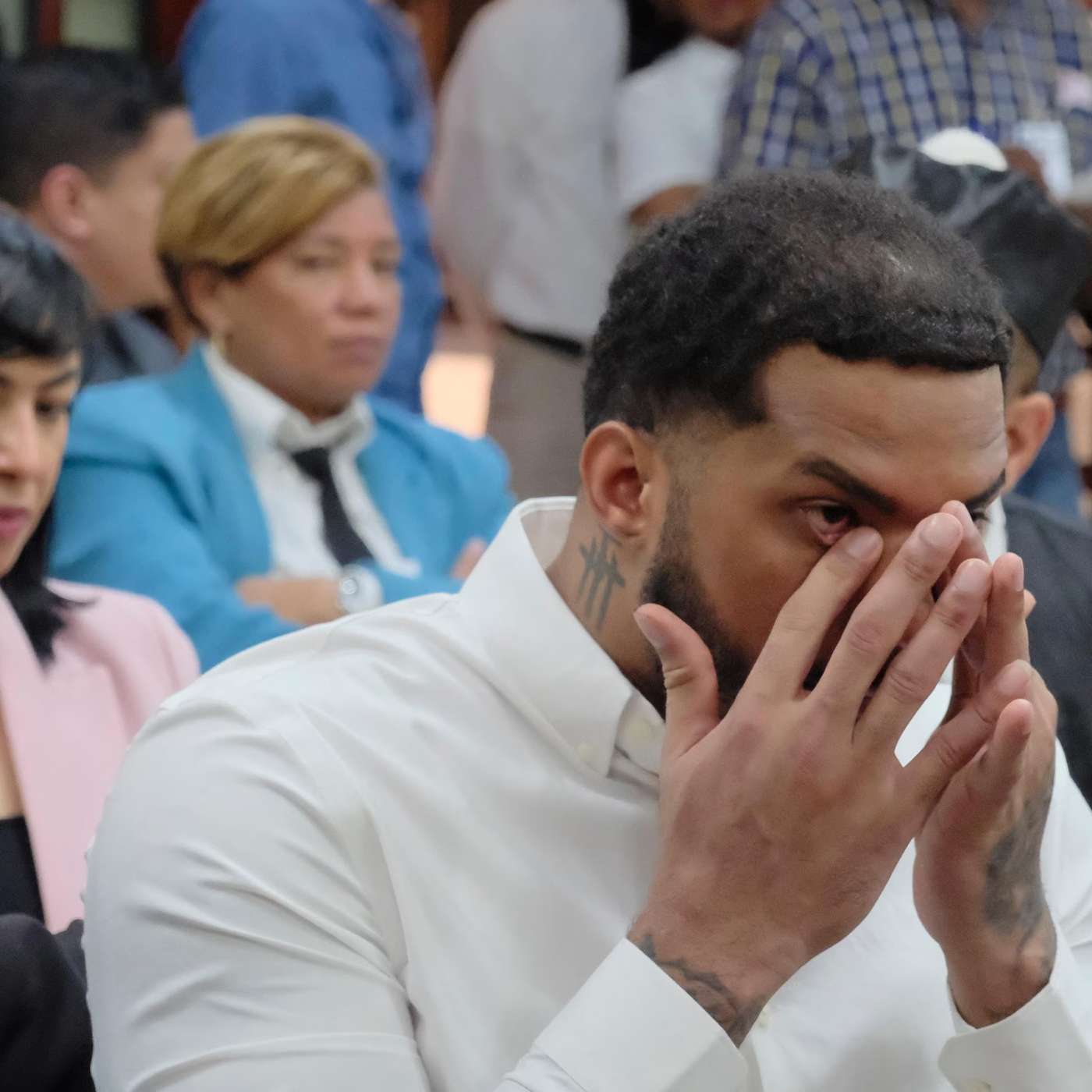 Wander Franco Faces MLB Probe, Oregon CEOs Lead Pay in State, AOC Eyes 2028 Bid, Obama Center Unveils Civic Hub, and more...