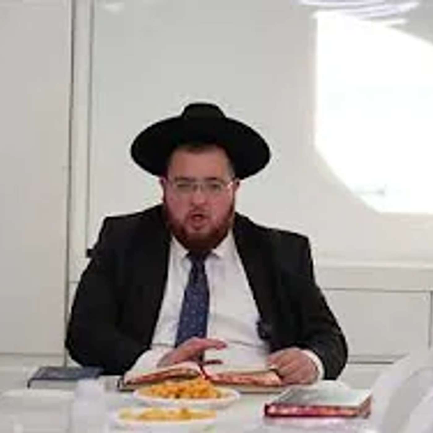 סופית משיח פה: הינוקא מסטאלין צרח 'כשסין תוציא את הבינה מלאכותית והבורסה תקרוס - תיקנו בגד למשיח -'