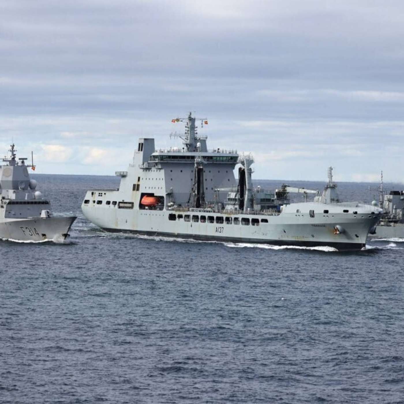 Фрегаты НАТО появлялись у российских баз подводного флота в Арктике