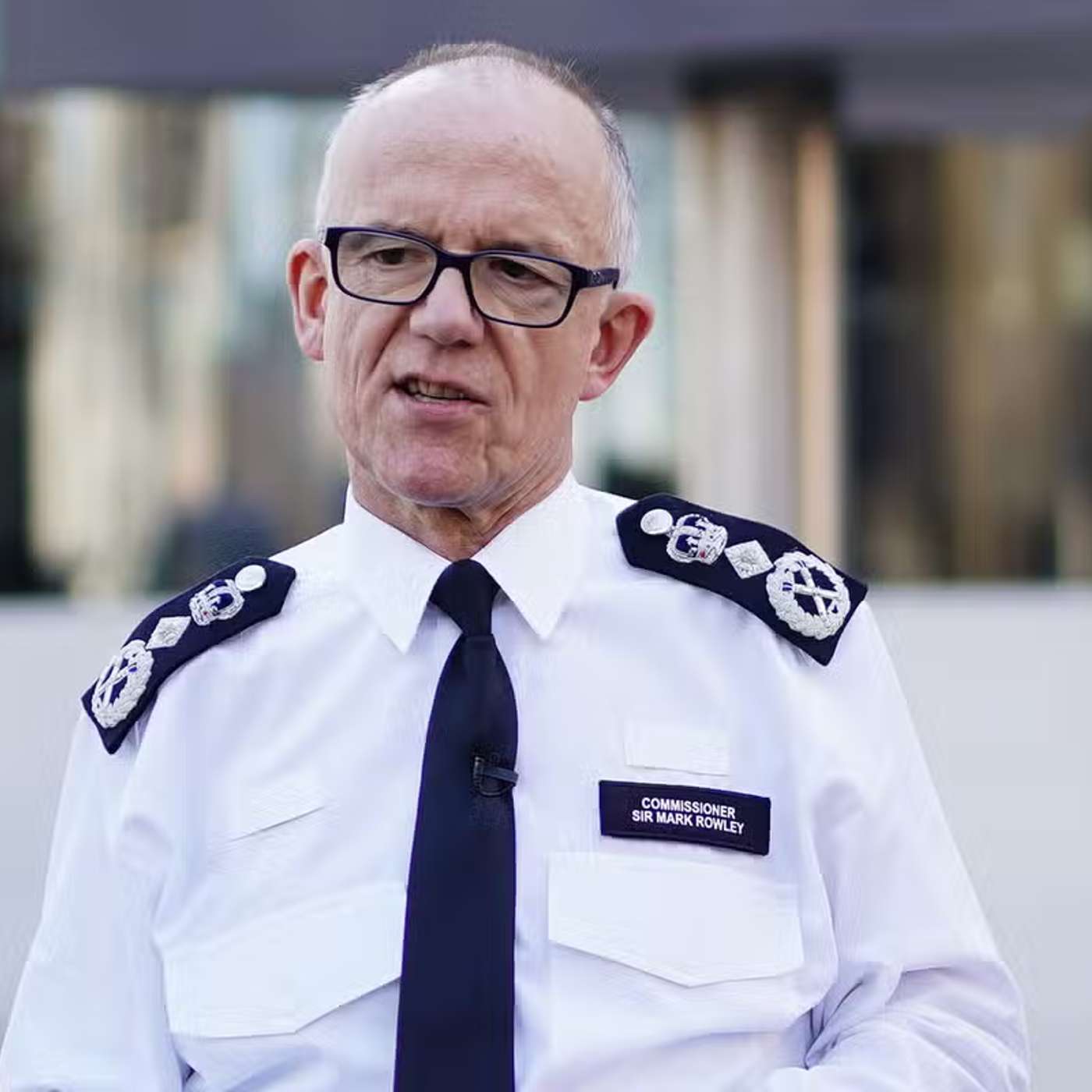 Met Police Launches Race Action Plan, London Faces Overnight Megastorm, High-Stakes Transfer Race, Obesity Crisis Fuels Drug Demand, and more... episode artwork