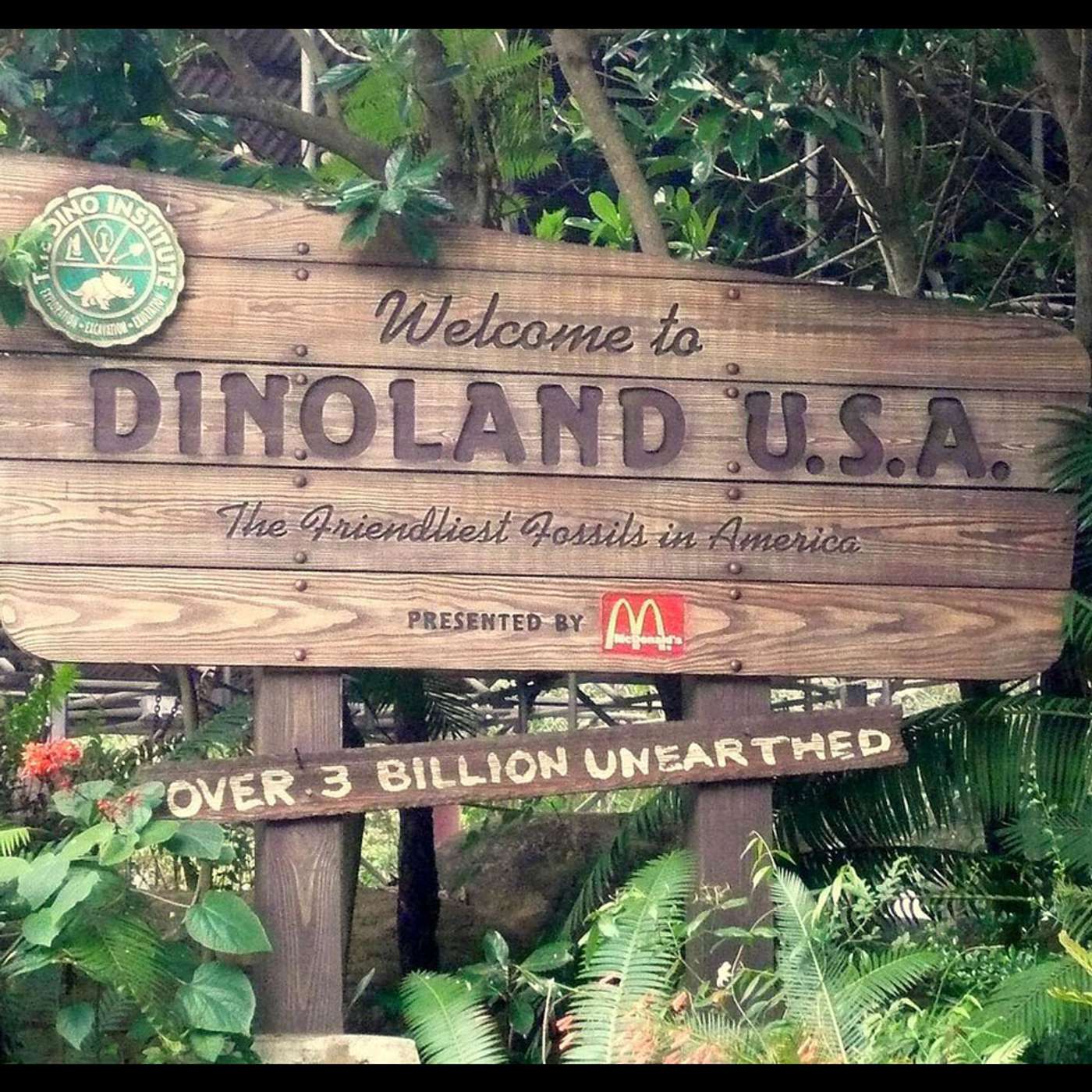 Episode 119: Discovering Animal Kingdom Dinoland USA episode artwork