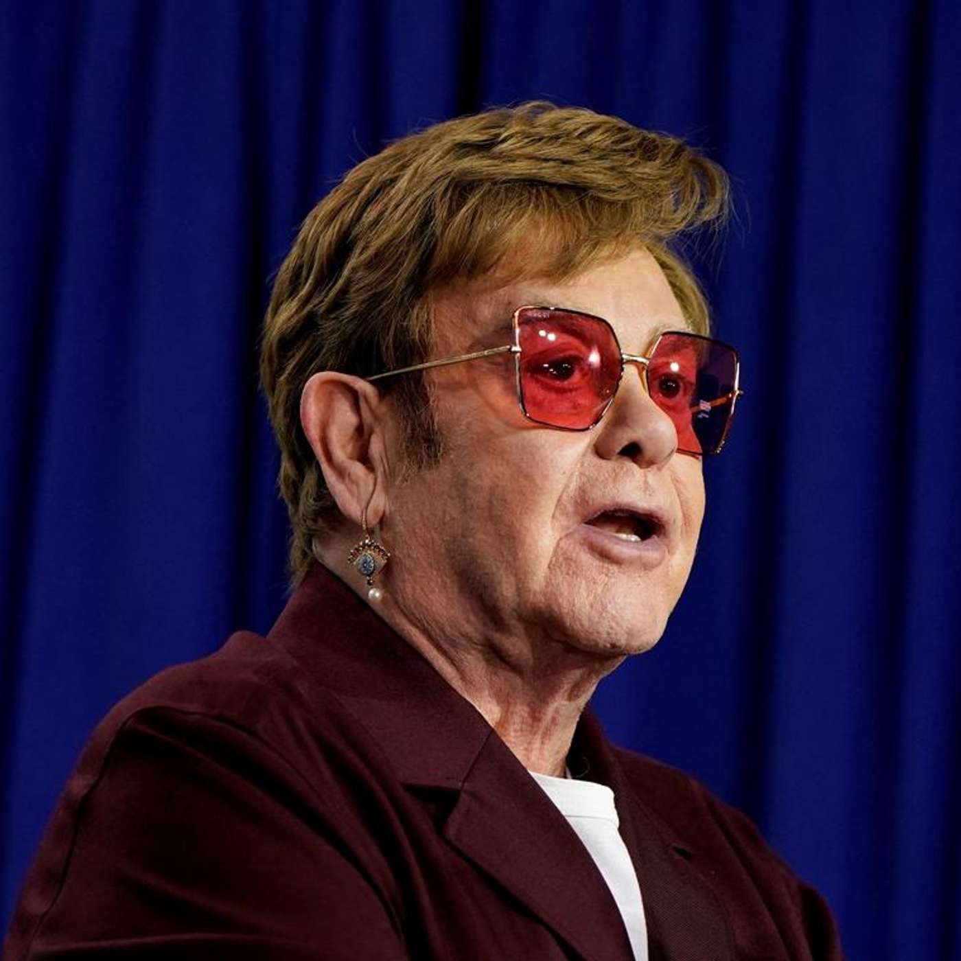 Russia Bans Elton John Foundation, Colorado Predicts Busy Hurricane Season, Ukraine Prepares for Russian Surge, US Pursues Minerals Deal with Congo, and more...