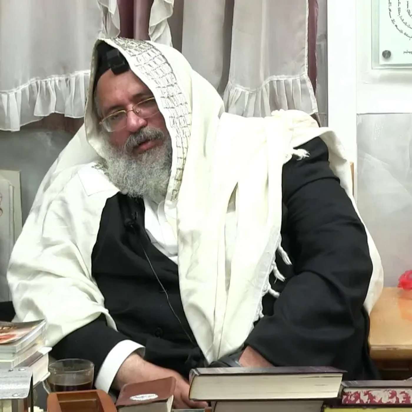 שיעור בתניא ובגובה העינים כ אב