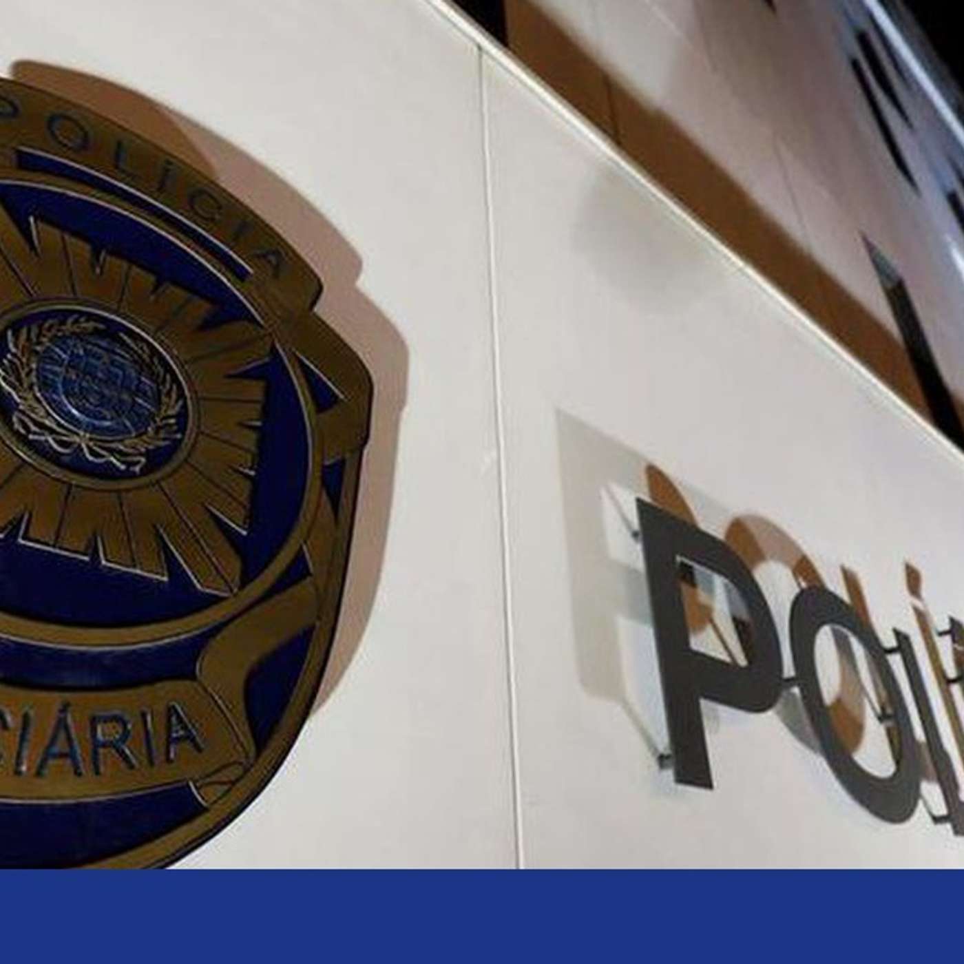 West Bank Settlement Tensions Rise, Elysee Steward Faces Major Heist Trial, Portuguese Lawyer Faces €10M Embezzlement, France Urges Quick Budget Fix, and more...