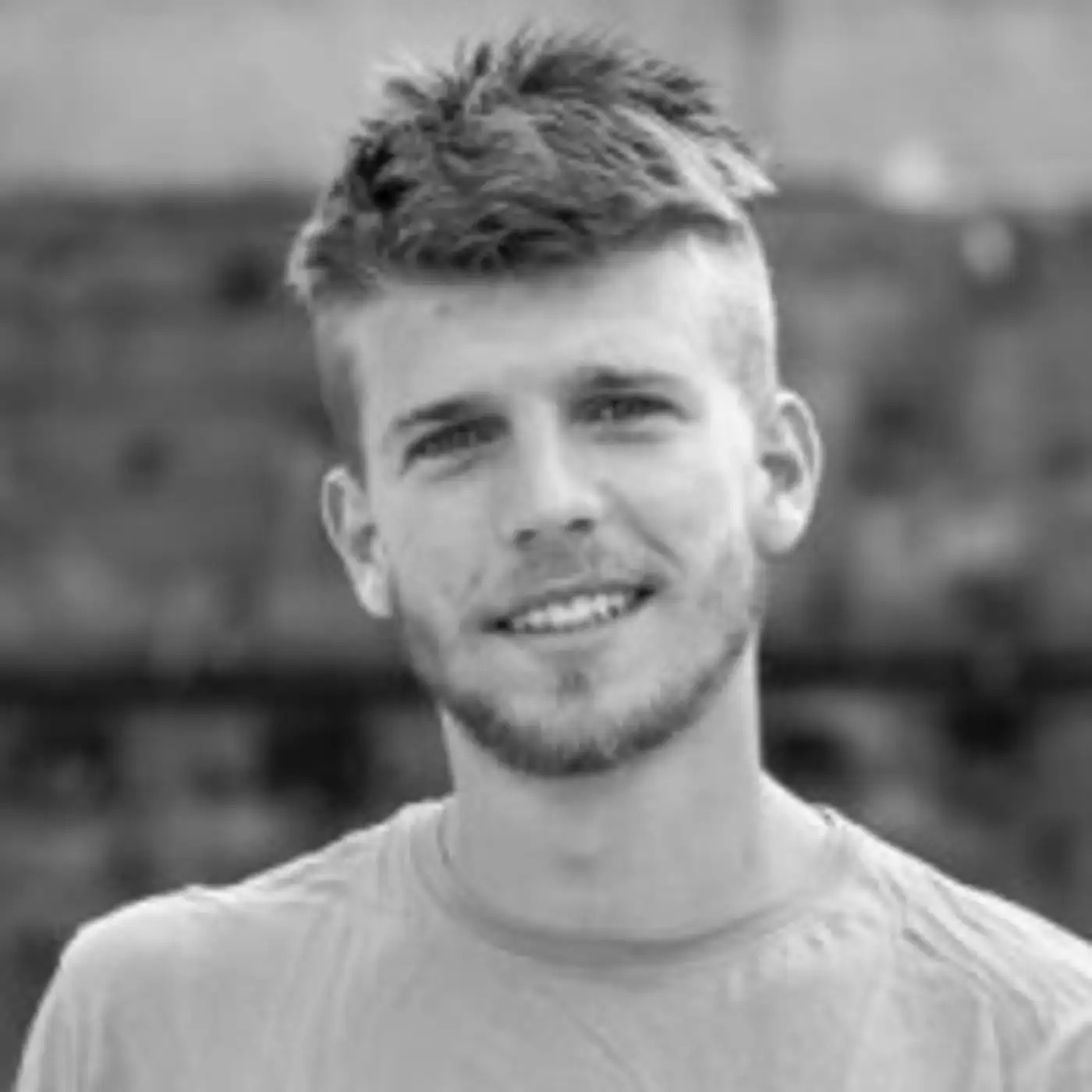 Cover art for episode: Vender servicios digitales para personas mayores, con Jorge Terreu - CRO.CAFE podcast