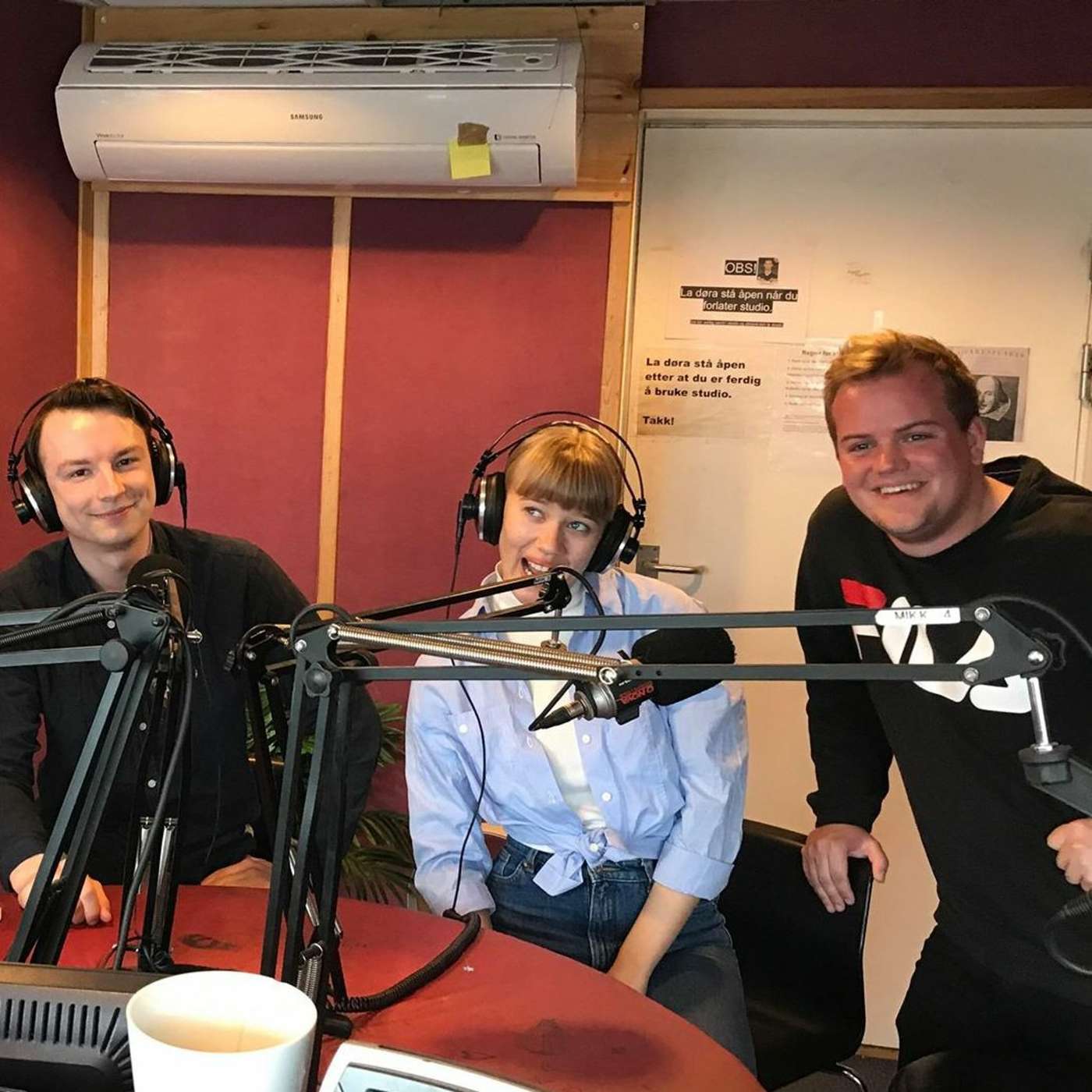 Fredag 27.04 - Lunkent Teater, Kleine Lærere & Sutrende Pærra og Bloggere episode artwork
