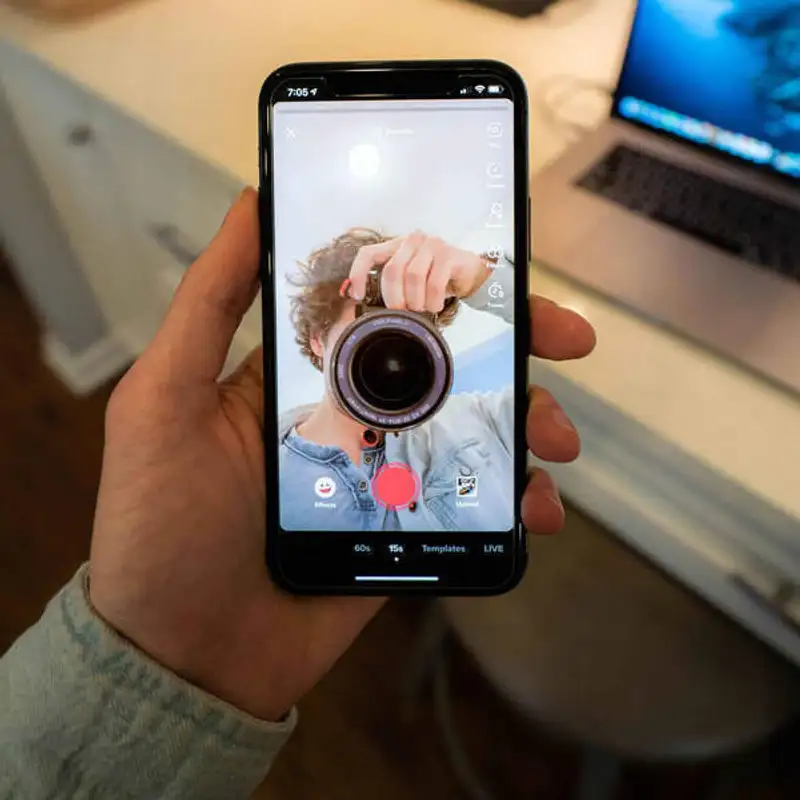 TikTok pode te ajudar (e muito!) com o seu inglês!