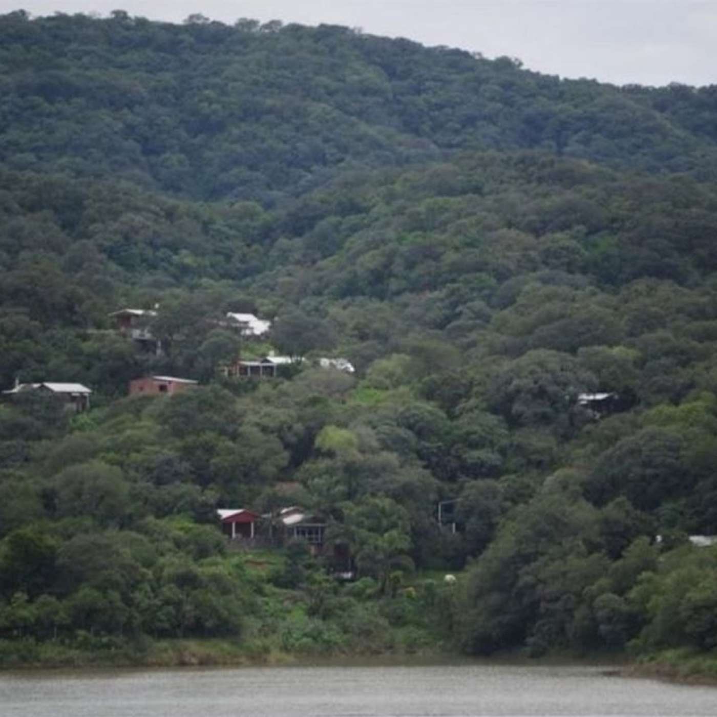 Cómo funciona una oferta de terrenos en una zona investigada de El Cadillal episode artwork