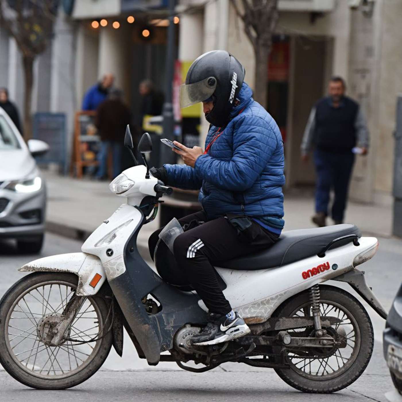 Andar en moto en el reino de la anomia vial episode artwork