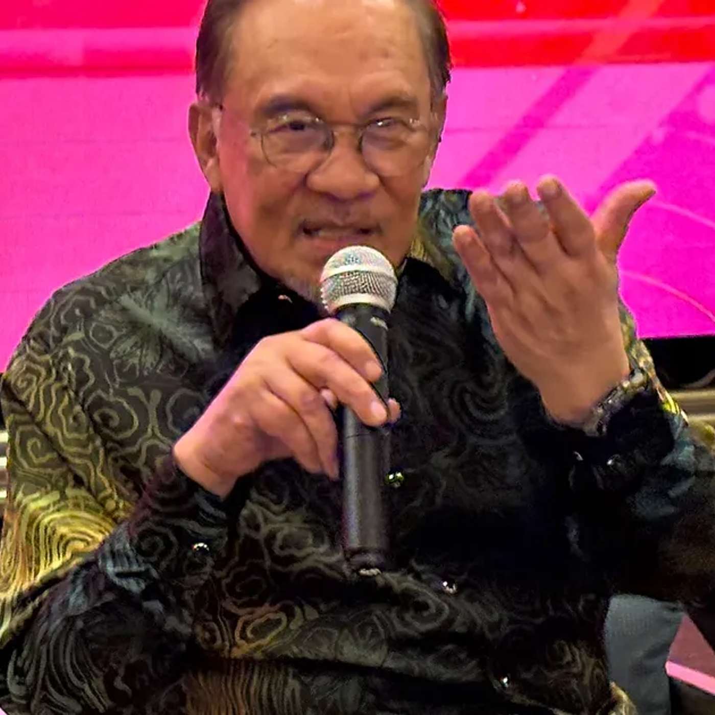 Li Qiang Attends ASEAN-GCC-China Summit, Kallas Urges Serbia to Reform, Russia Ukraine Peace Talks Intensify, Iraq's Deadly Heat Wave Strikes, and more...