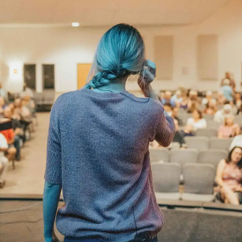 Como se preparar para ler em inglês na frente das pessoas