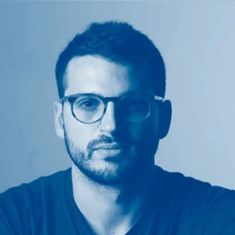 Ep. 257 - David Roger, Founder of Felix Gray, an E-commerce Eyewear Company on Launching a New Category of Eyewear and Other Startup Challenges