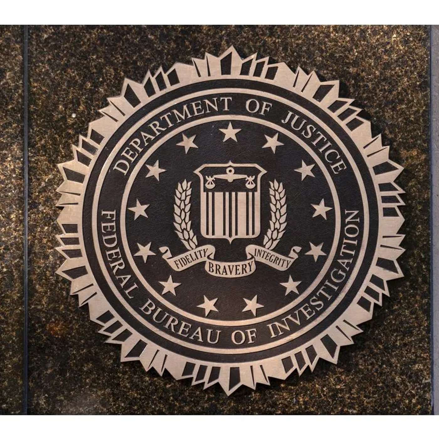 FBI Reports Crime Trends, Parents Arrested After Infant Overdose, Sanders Demands Immigration Policy Change, Grand Juror Pleads Guilty to Leaks, and more...