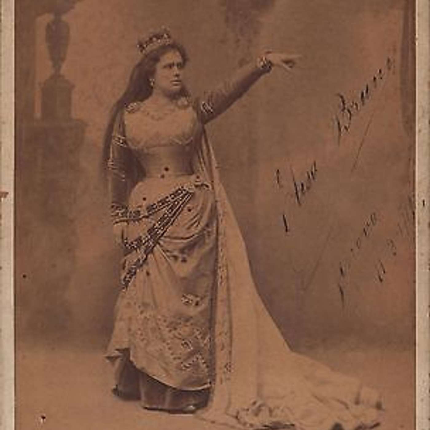 L'Aria che Tira…pillole di lirica - A te questo rosario - (La Gioconda) - Elisa Bruno