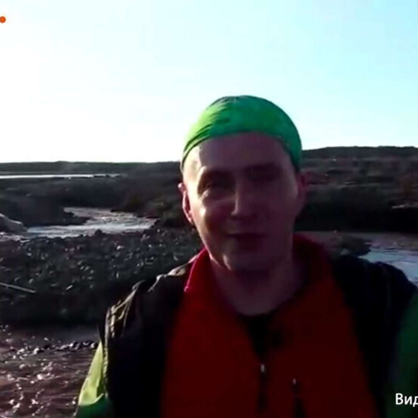 Через два года после крупного разлива в Арктике речная вода в Норильске продолжает оставаться красной от дизтоплива