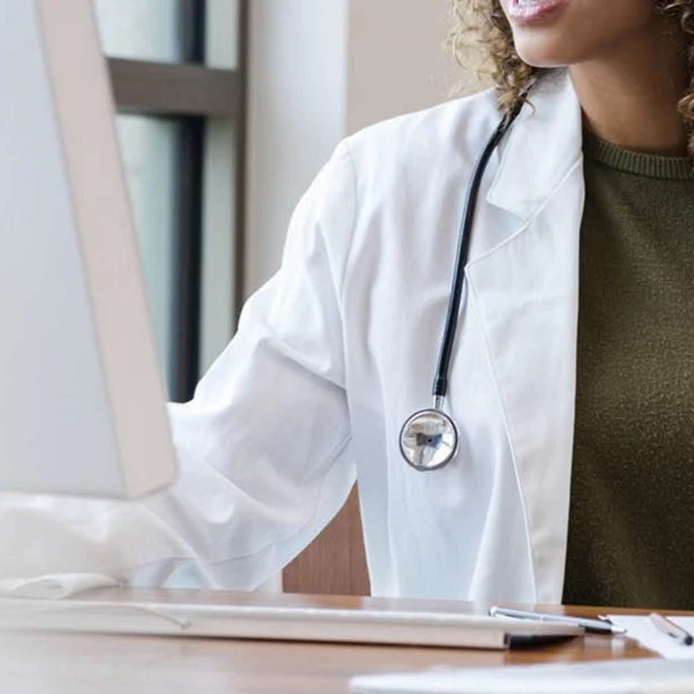 Santé : 6 Français sur 10 ne sont pas satisfaits de l’accès aux soins là où ils vivent avec Docteur Romain Bossis, élu à l’Union Régionale des Médecins Libéraux