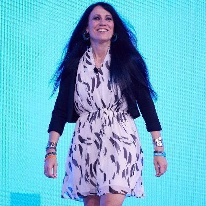 RACHELLE DENÉ POTH |ThriveinEDU #ARVR #AI #AIinEDU