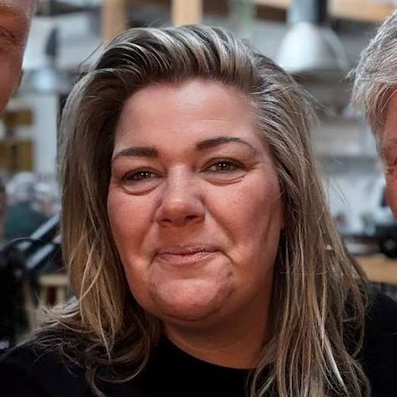 Deborah Derksen