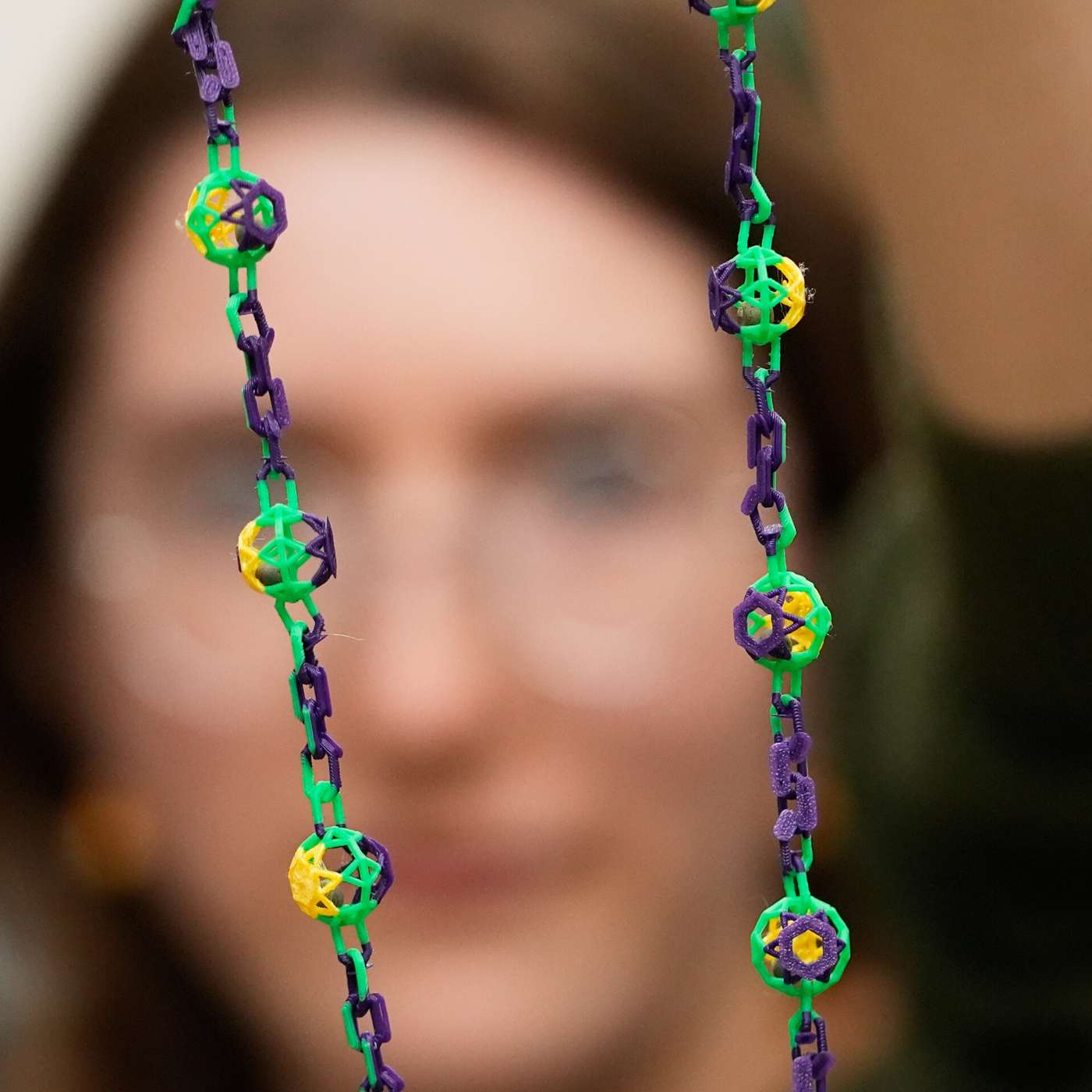 LSU Unveils Green Beads, Lake Suwa Tests Klima Change, Scorpion Maps Aid Antivenom, Perioperative Immunotherapy Revolutionizes Cancer Care, and more...