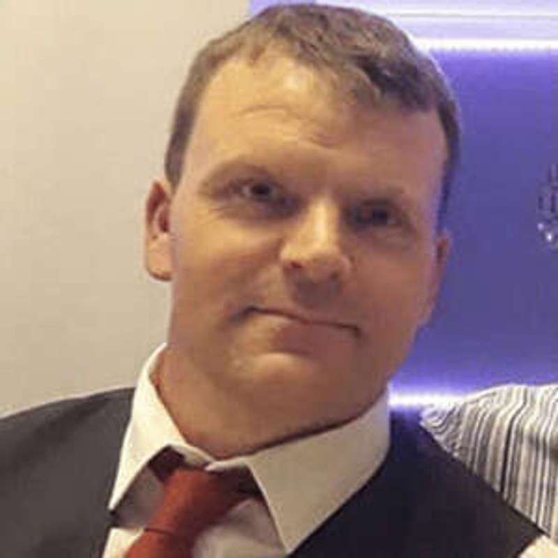Dr. Nick Oswald