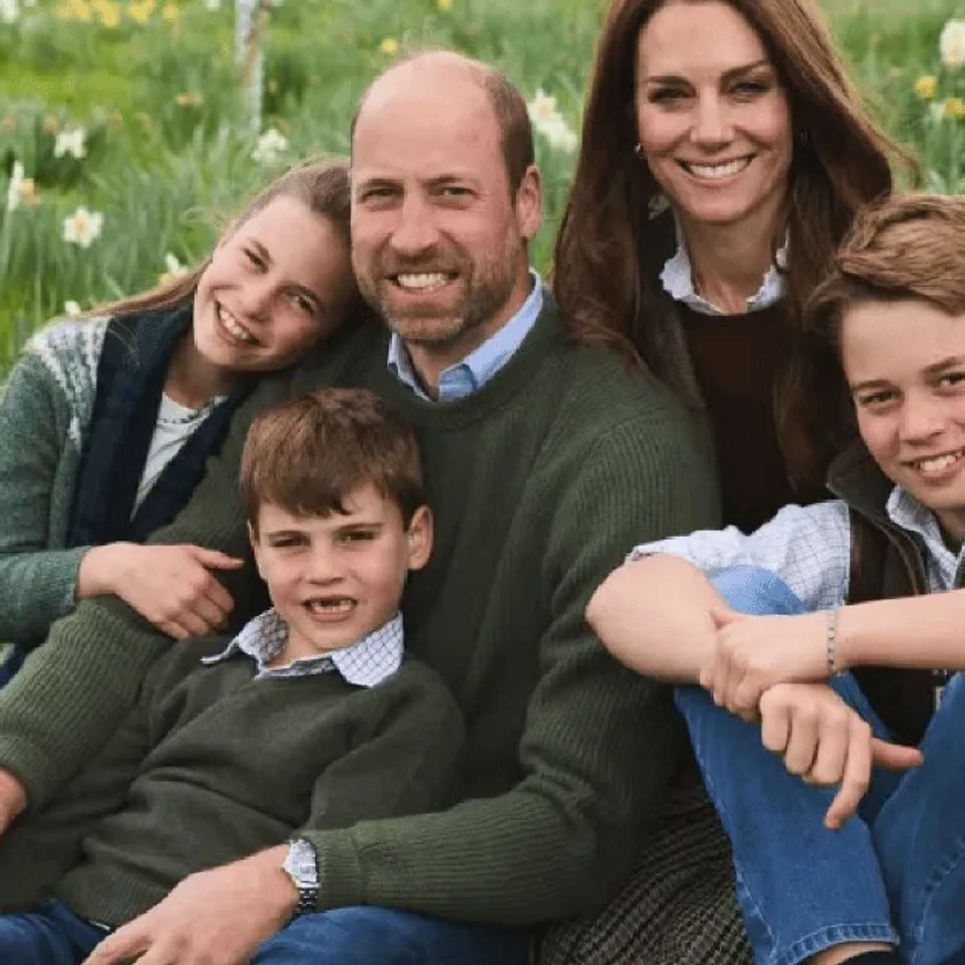 Royal Portrait Reveals Recovery Roadmap, Daily Mail Privacy Trial, Labour Delay Sparks Criticism, Performers Demand New AI Pact, and more...