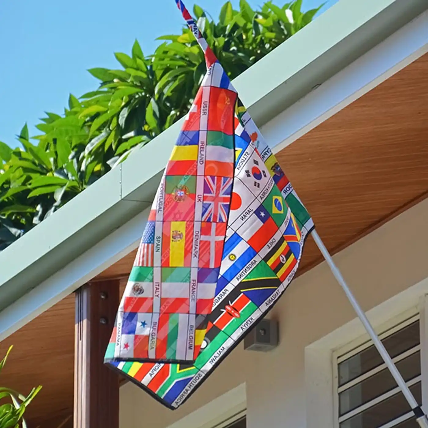 Cover art for episode: Localizing translations for international audiences - CRO.CAFE podcast