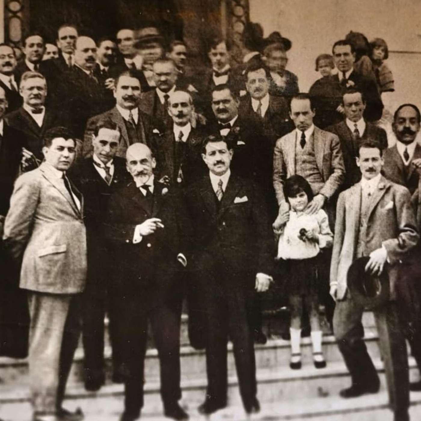 Recuerdos fotográficos: 1922. Jacinto Benavente visitó Tucumán dos meses antes de recibir el Nobel de Literatura episode artwork