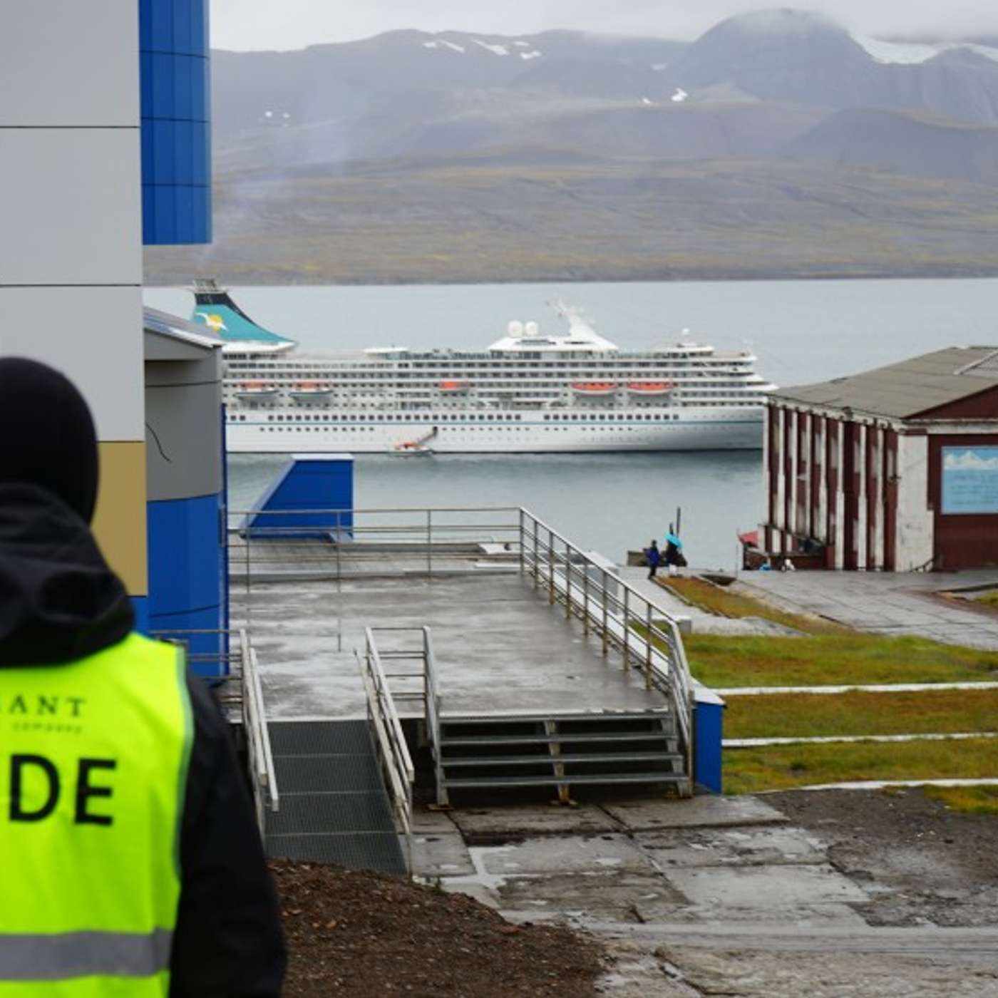 В России планируют начать прямые пассажирские рейсы на Шпицберген