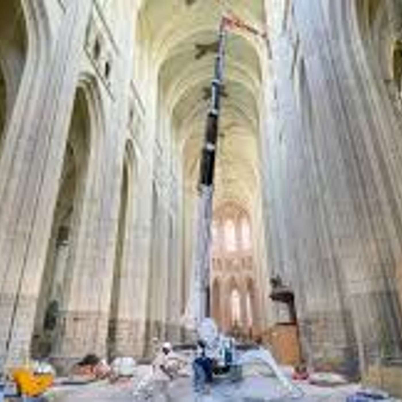 L'aventure de la  reconstruction de la cathédrale de Nantes, par le père Michel Leroy