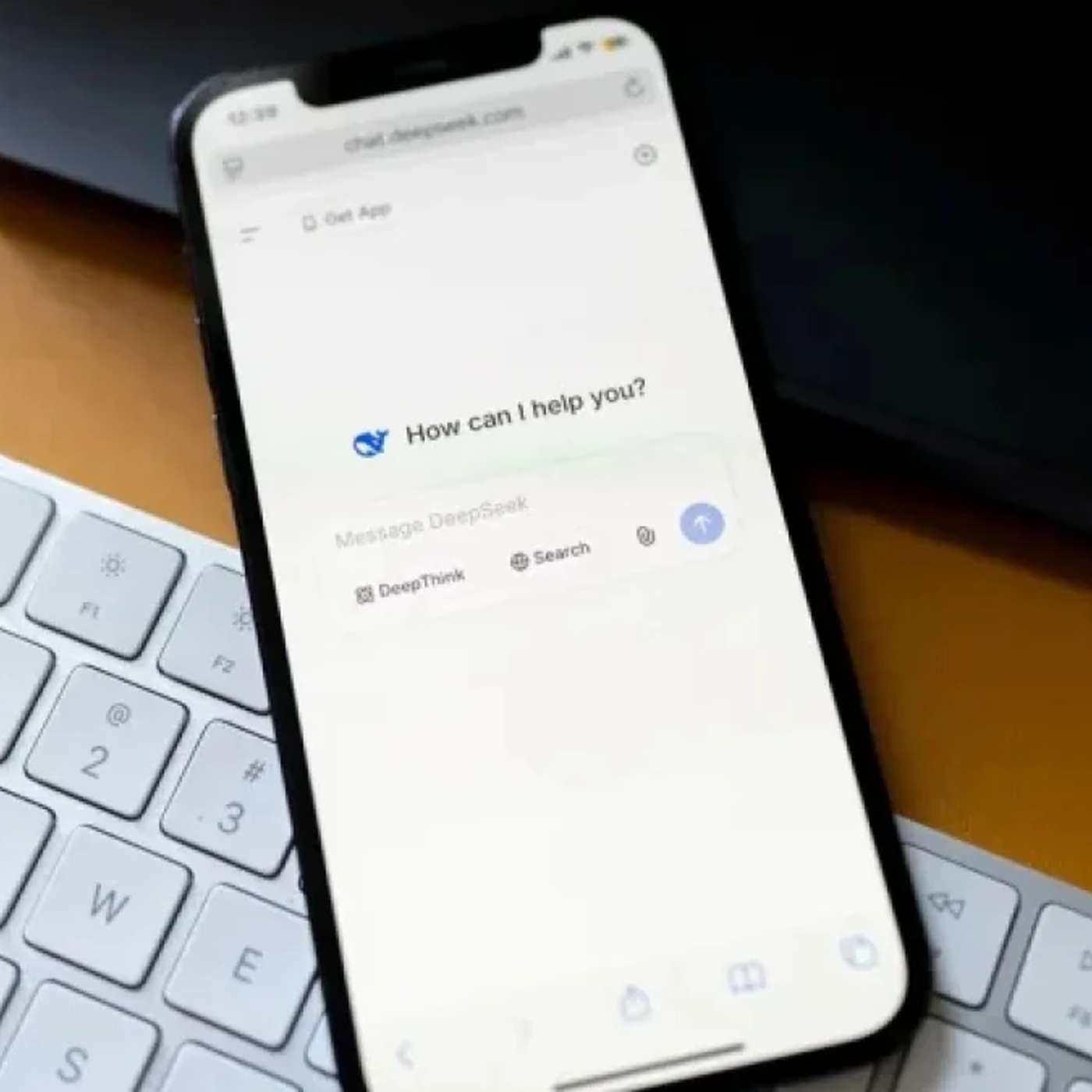 US AI Giants Fight Copycat Threats, Nutanix Boosts AI Multicloud Consistency, Google Photos Bots Up Android Editing, Adobe Unveils Free AI Study Tool, and more...