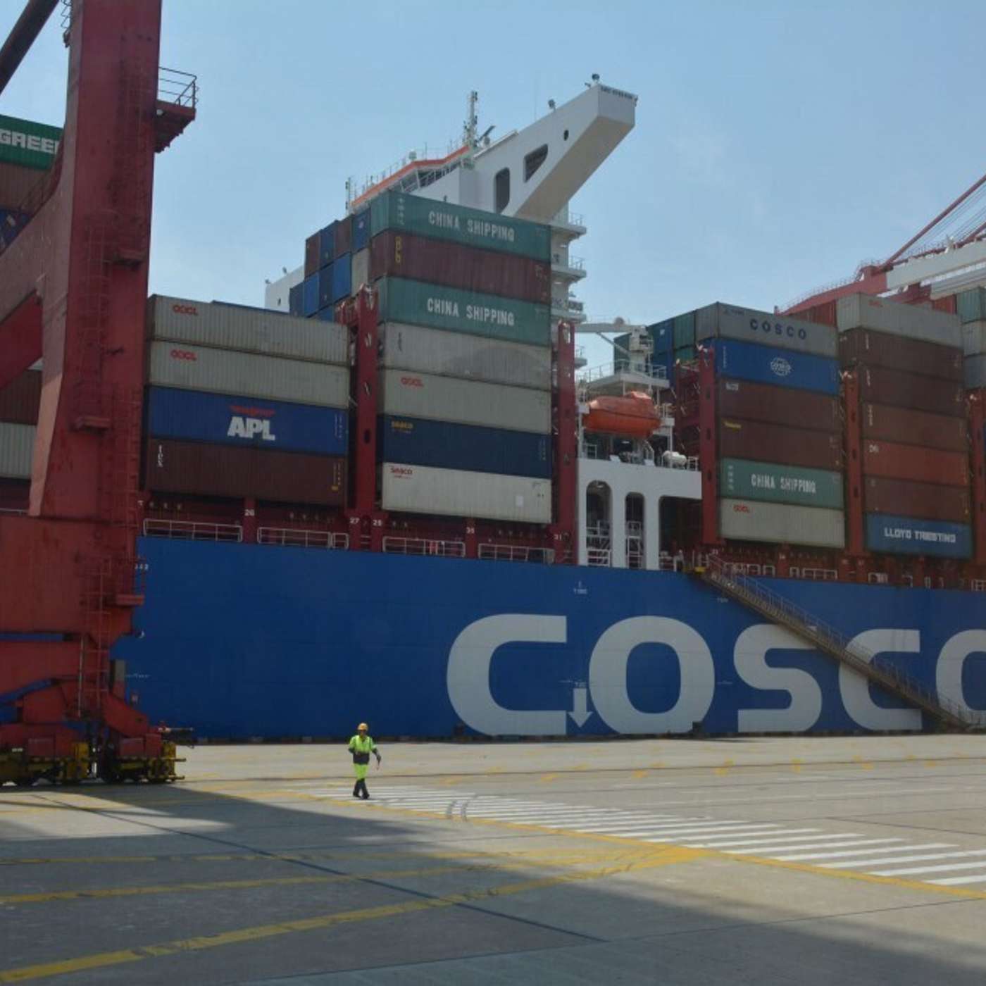 Китайские перевозчики обходят российскую Арктику стороной