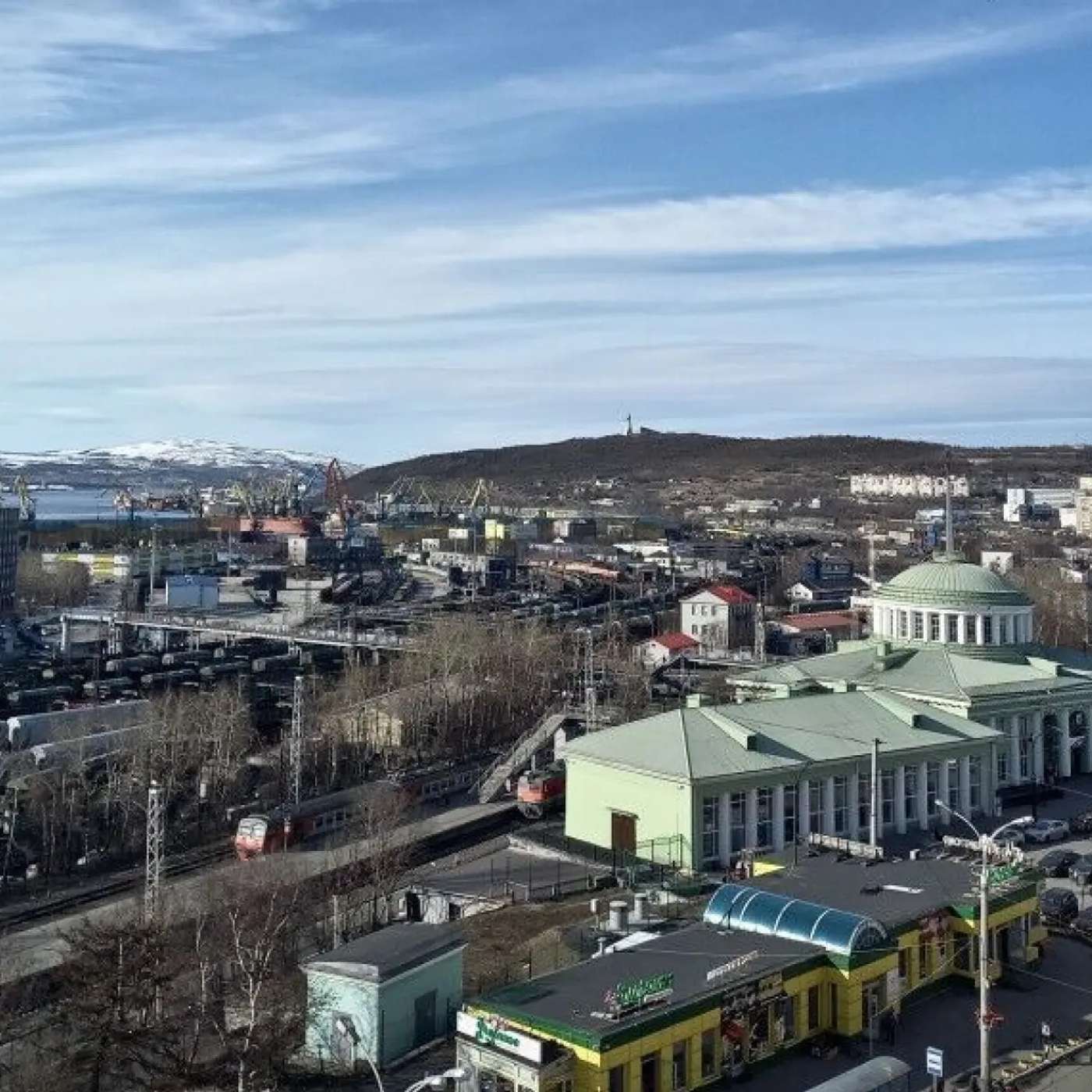 Мурманский бизнес резко сократил коммерческие расходы на фоне промышленного спада