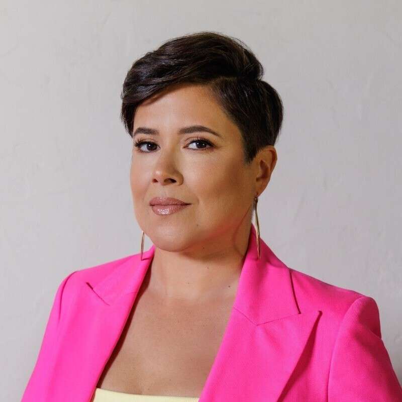 Sandra Velasquez