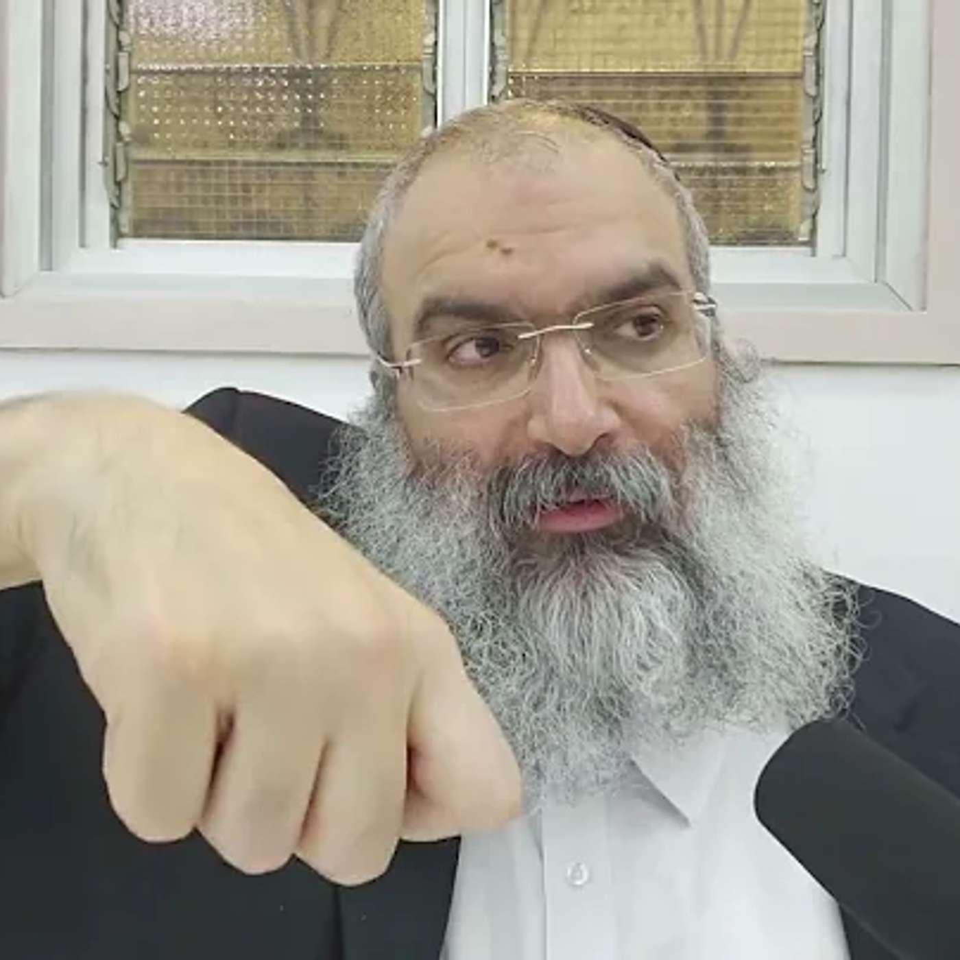 מקל פשוט נגד גנבים – האם הוא נחשב לבנייה בשבת?▪️הרב נחמנסון▪️(בית כנסת חב"ד כפר סבא)