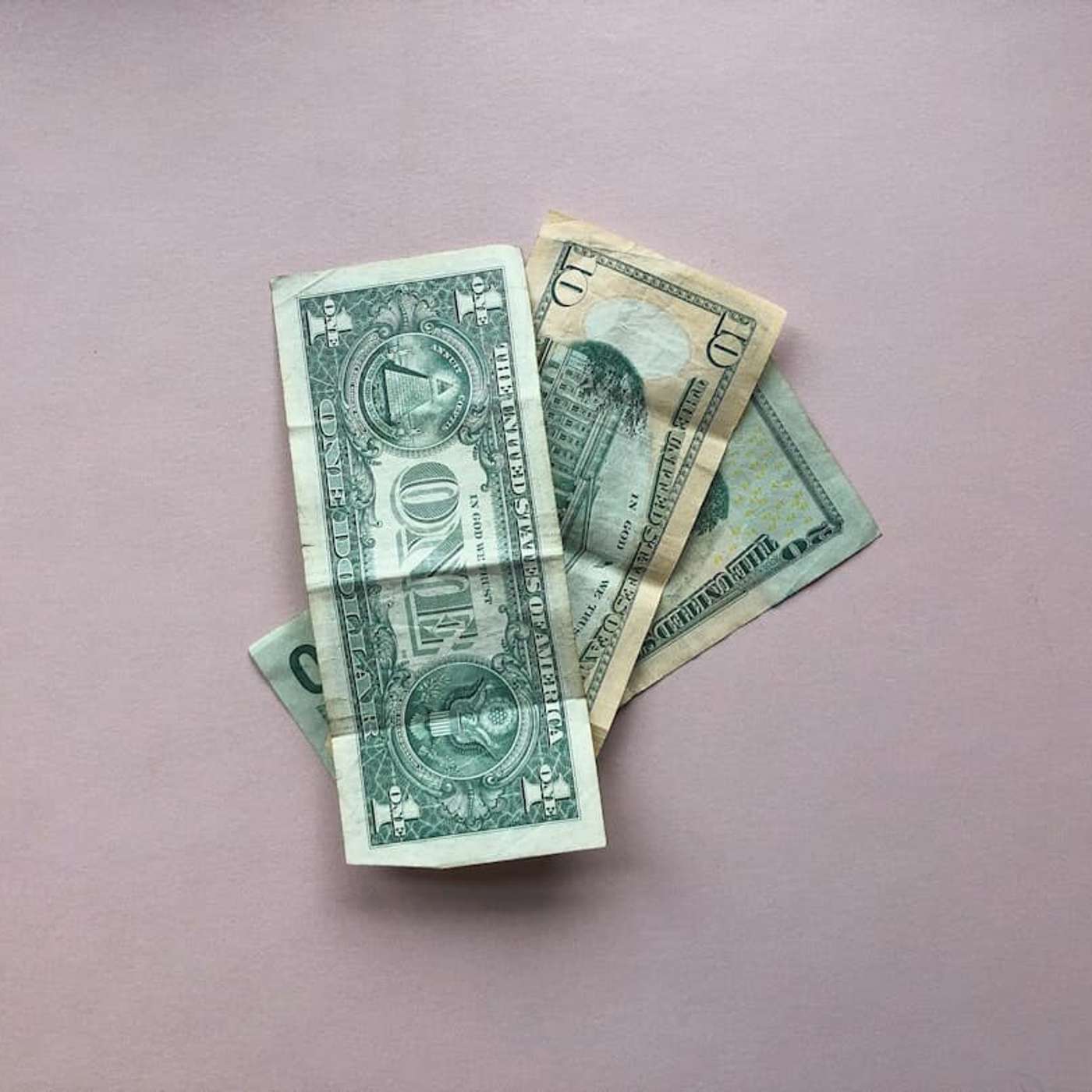 The Great Tech Salary Divide: Why AI Elites Thrive as Others Face Cuts