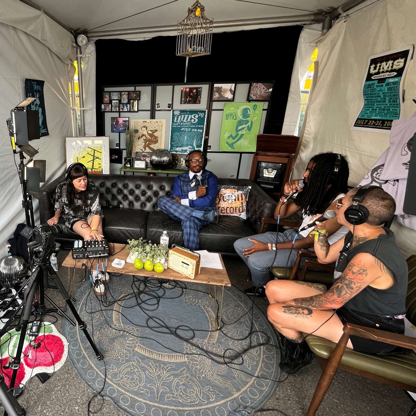 Get Loud Radio Lounge