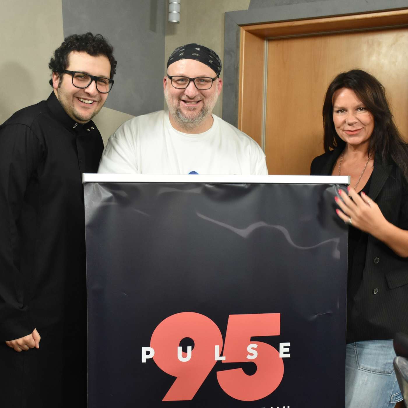 113 - Screenwriter & Novelist Yassin Kamel on Yalla Home(26.02.2020)