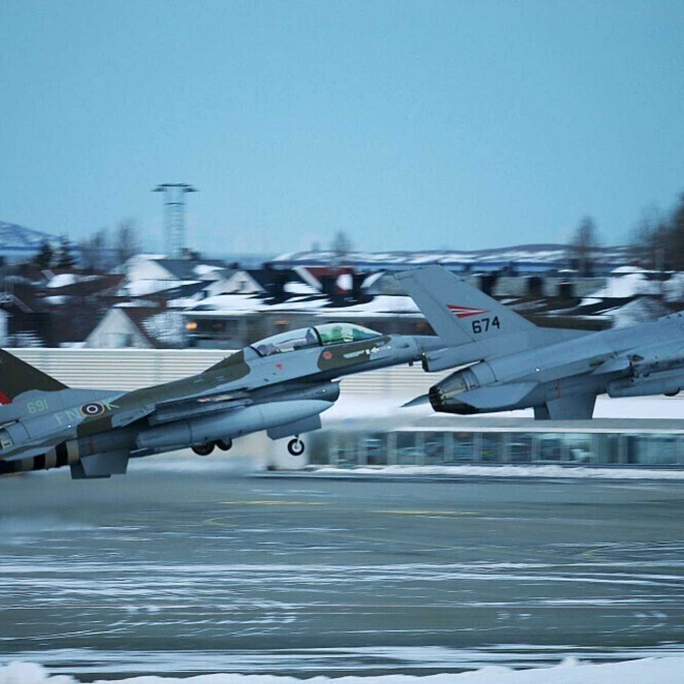 Норвегия закрывает главную заполярную авиабазу