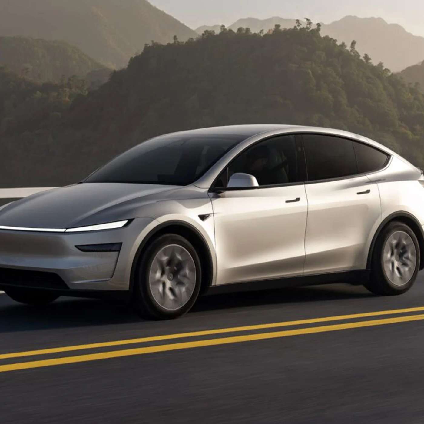 Australia EV Market Soars, Labor Proposes Inheritance Reform, Hockney Immersive Art Lands Sydney, Australia Mandates Green Data Centres, and more... episode artwork