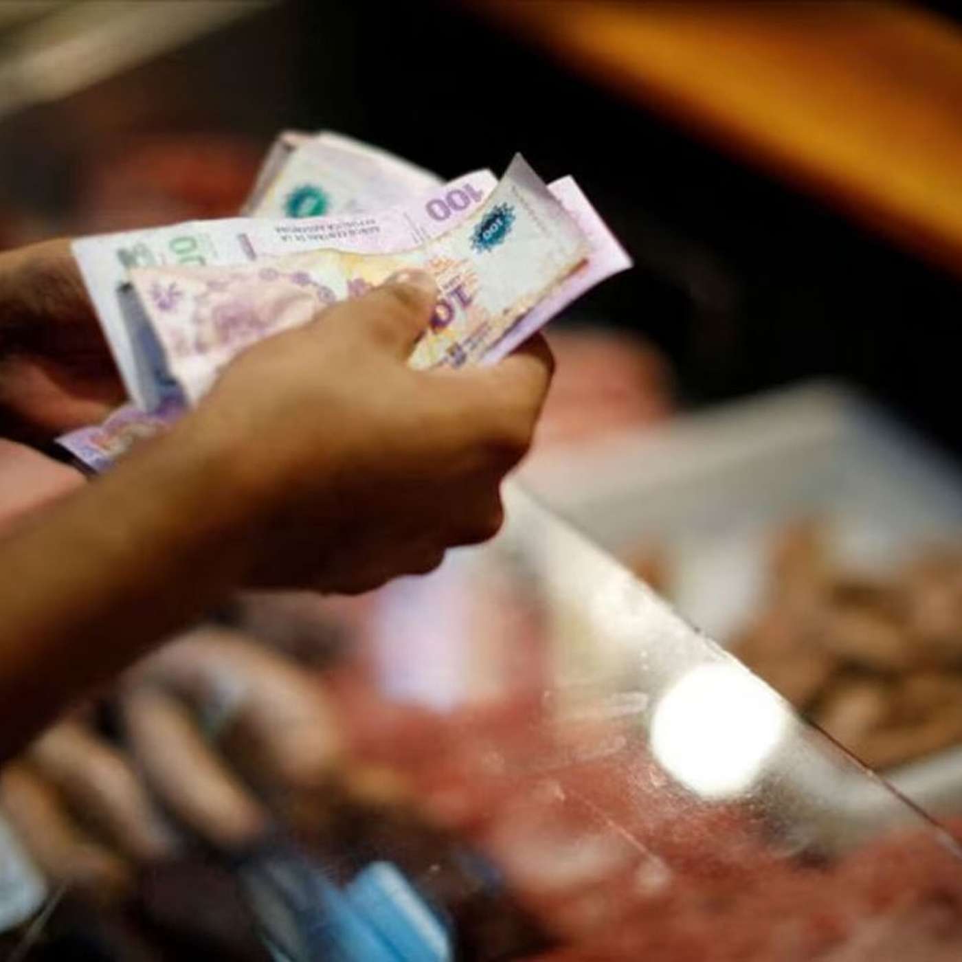 Las ocho claves de la economía que viene: inflación, dólar y reservas en la mira del Gobierno episode artwork