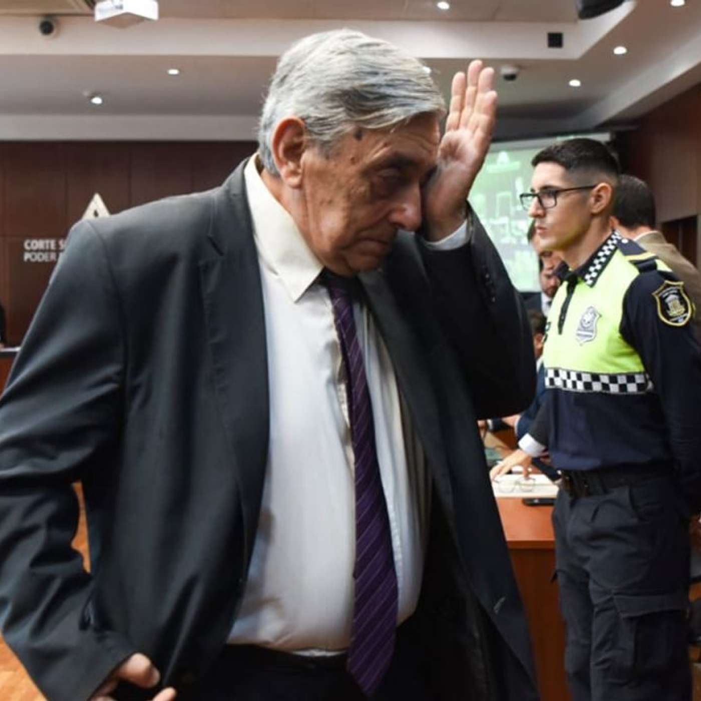 Emocionado, Lebbos pidió que de una vez por todas se sepa qué paso con su hija