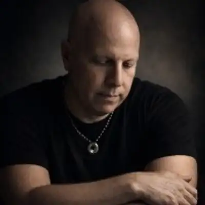 Tim Dietrich