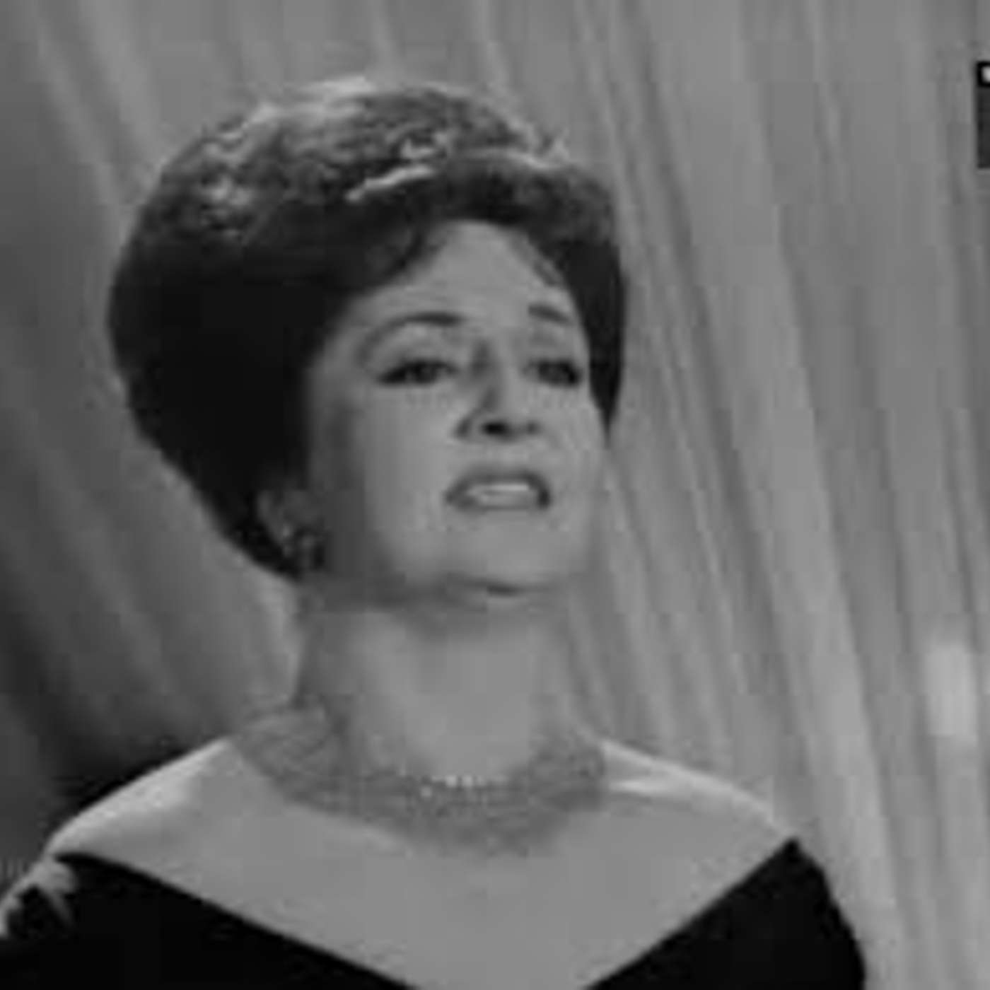 L'Aria che Tira…pillole di lirica -  Nacqui all'Affanno  - (La Cenerentola) - Zara Dolukhanova