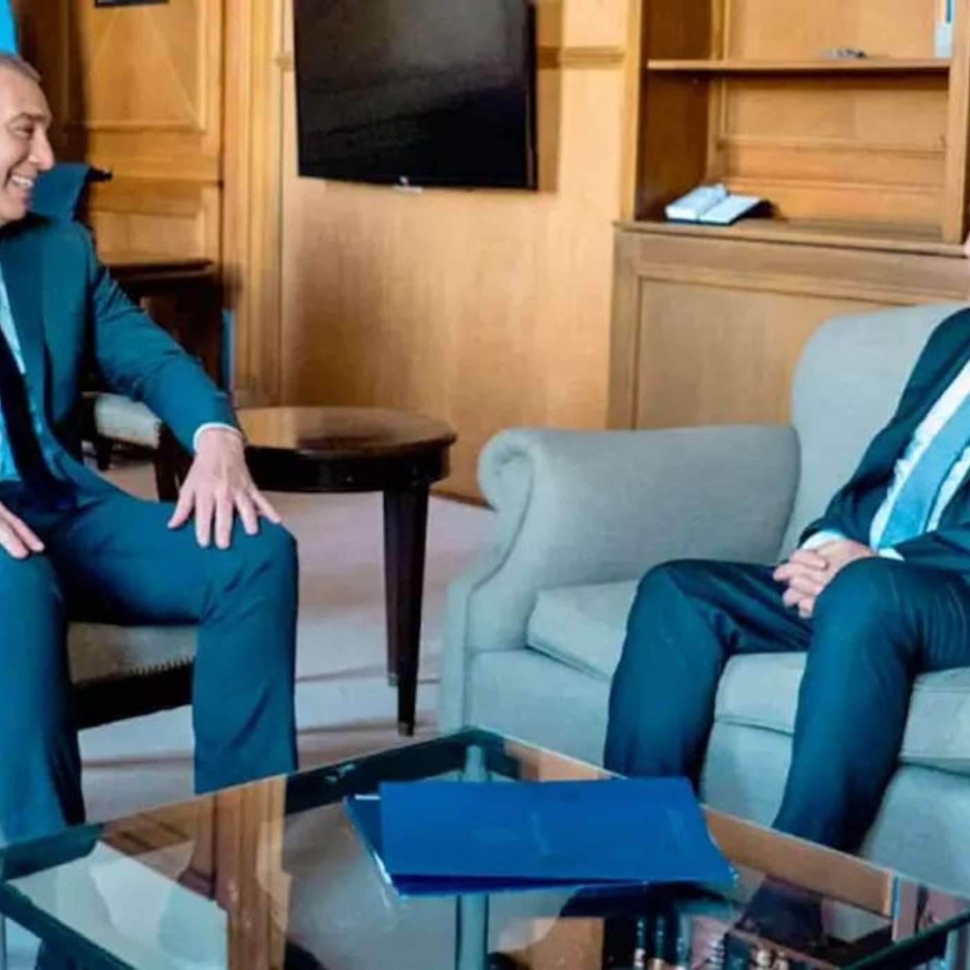 Jaldo, Manzur y la oposición: las escenas y ausencias que empiezan a ordenar el panorama 2027 episode artwork
