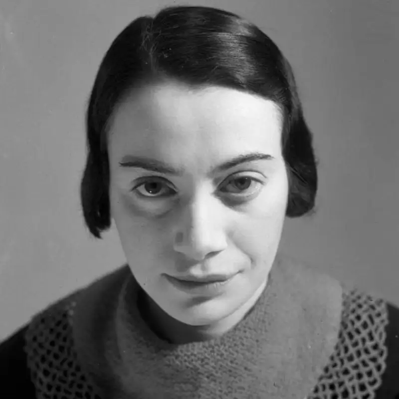 In memory of Dora Gerson † 