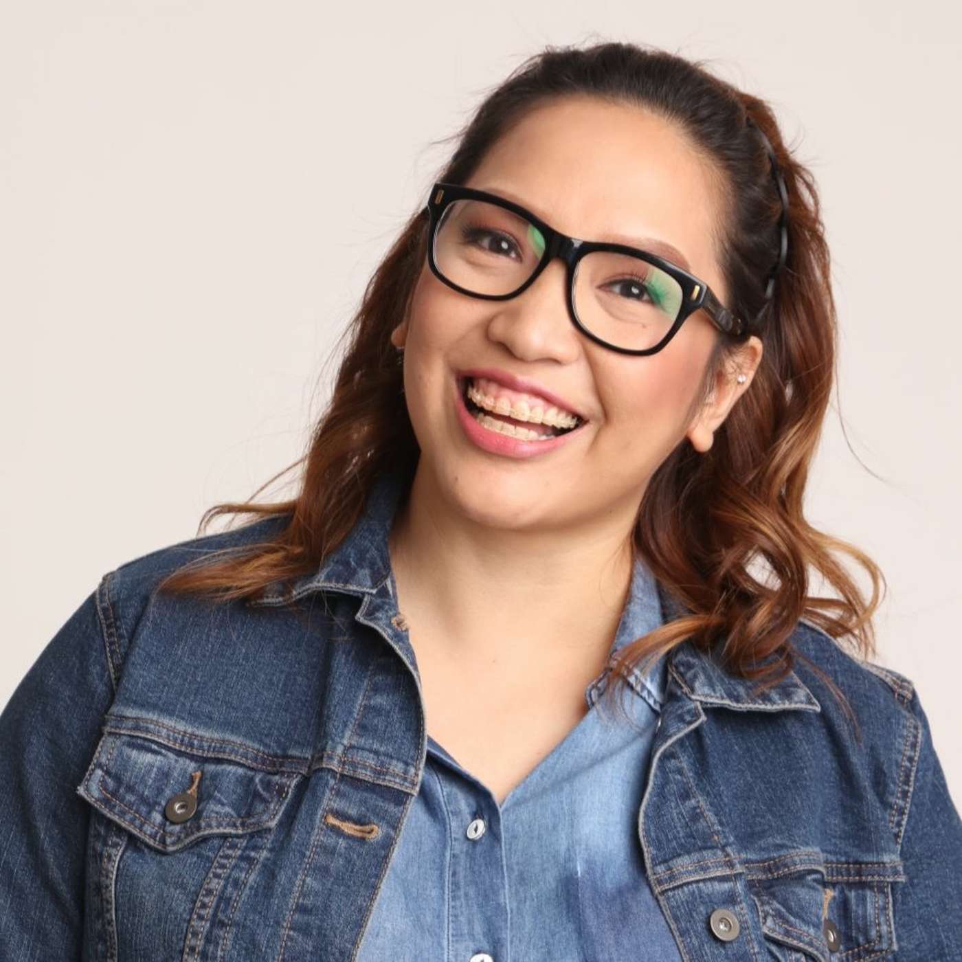 The Magic Of Fountain Pens with pen collector and social media expert Eliza Santiago episode artwork