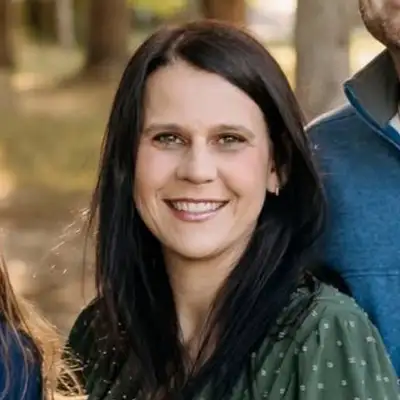 Lauren Barker