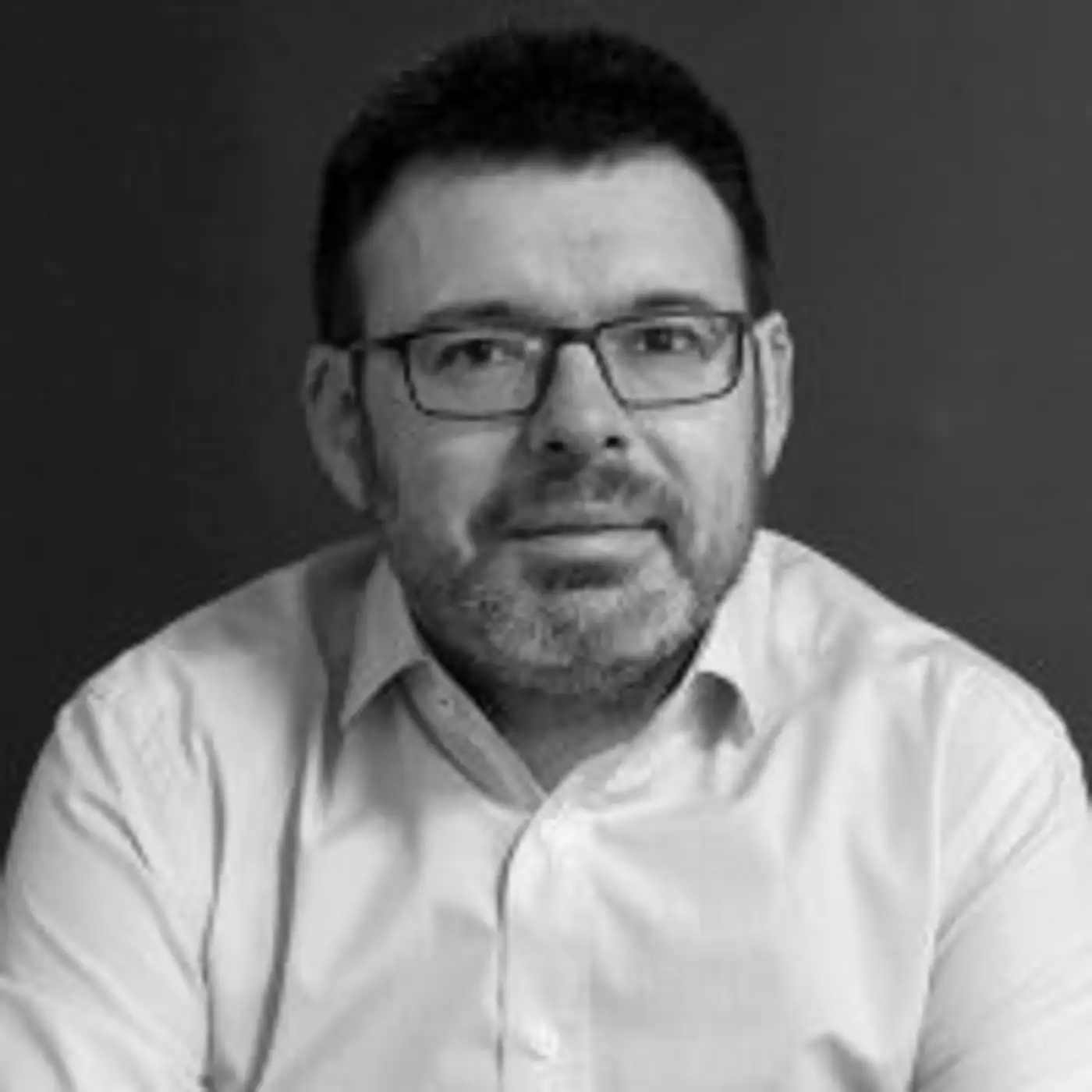 Cover art for episode: Búsquedas internas, eficacia y conversión, con Iván Navas - CRO.CAFE podcast